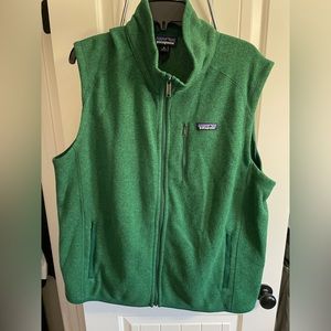 Women’s Patagonia Vest size XL green